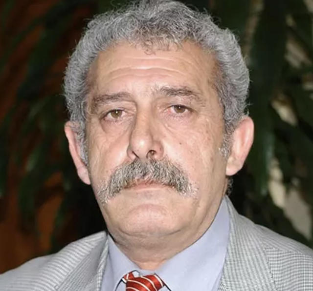 Kemal Kılıçdaroğlu'nun kardeşi Adil Kılıçdaroğlu'nun cenazesi defnedildi - Resim: 3