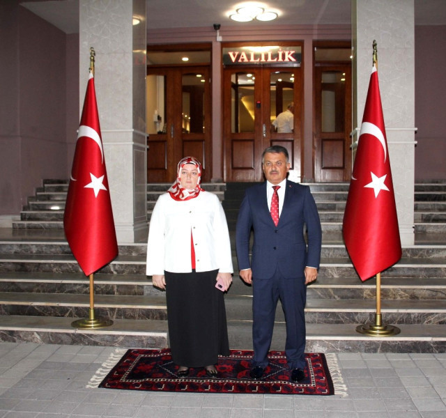 Ersin Yazıcı kimdir aslen nereli eşi Hanife Yazıcı ve çocukları kimdir? - Resim: 0