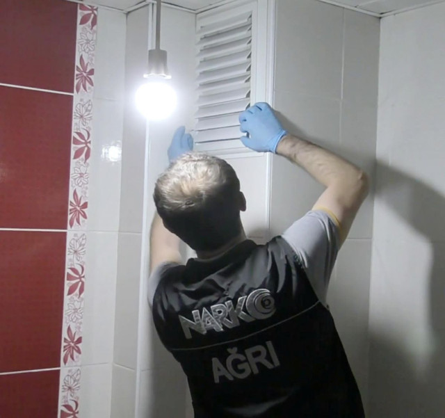 Ağrı'da torbacılara şafak operasyonu: 6 tutuklama - Resim: 1