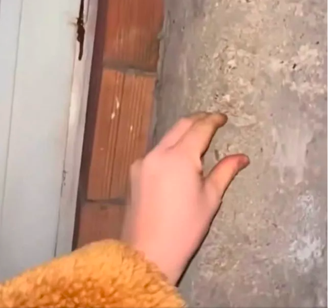 İşte bizim tabutumuz dedi İstanbul'daki evini paylaştı! Kolon elinde kaldı - Resim: 0