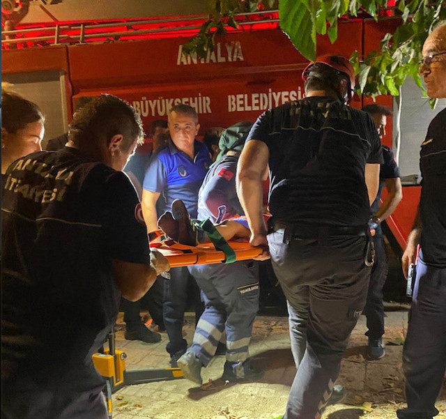 Manavgat'ta 6 yaşındaki &ccedil;ocuk 6 metre derinliğindeki kuyuya d&uuml;şt&uuml; - Resim: 0