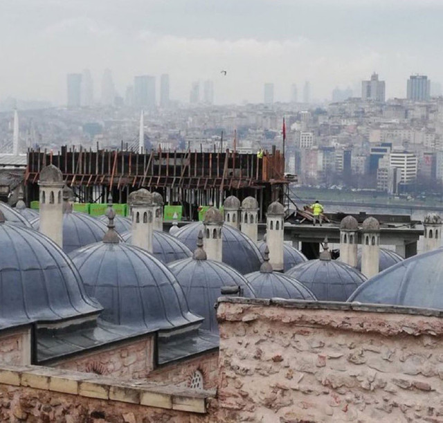 Süleymaniye Camisi'ne inşaat darbesi! Fatih Altaylı'dan çağrı geldi: Sonradan küsmeyin şimdi durdurun - Resim: 0