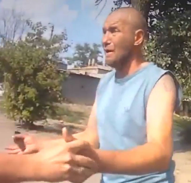 Bu nasıl şaka? Pimi çekilmiş el bombasını arkadaşına vererek kaçtı - Resim: 2