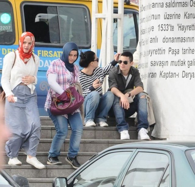 Rüzgar Erkoçlar sevgilisiyle yakalandı - Resim: 3