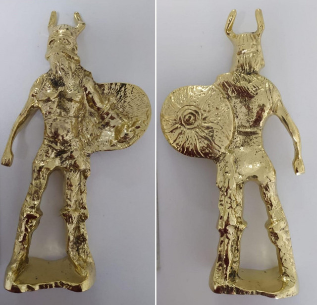 Küpü ve içindekini gören çiftçi büyük bir tuzağa düştü! Dedektifler harekete geçti - Resim: 0