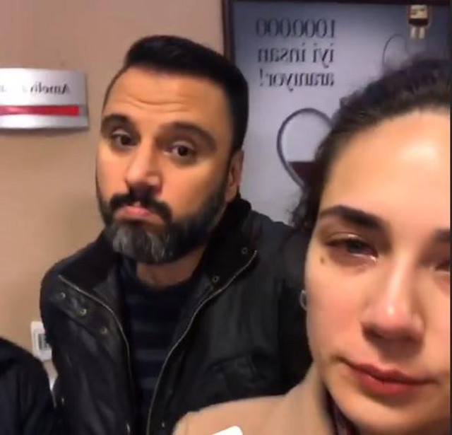 Alişan ayrılık acısını çabuk atlattı yeni sevgiliyi sarılarak ısıttı - Resim: 4