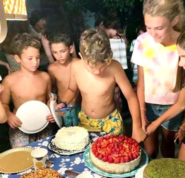 Mustafa Sandal eski eşi Emina Jahovic ile pozunu önce paylaştı sonra sildi - Resim: 3