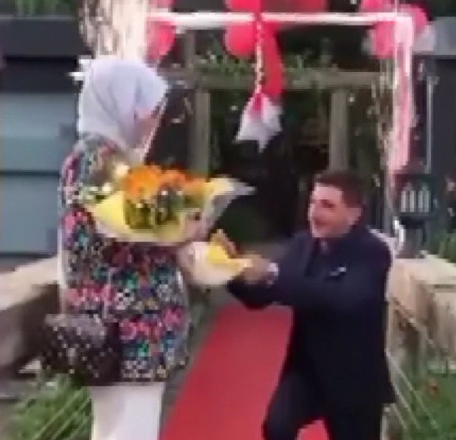 Bursa'da boğazlar düğüm! Dün evlendi bugün öldü - Resim: 1