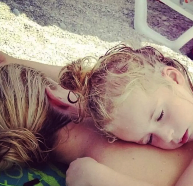 Gülçin Ergül, aldığı acı haberle yıkıldı! Paylaşımıyla görenleri ağlattı - Resim: 0