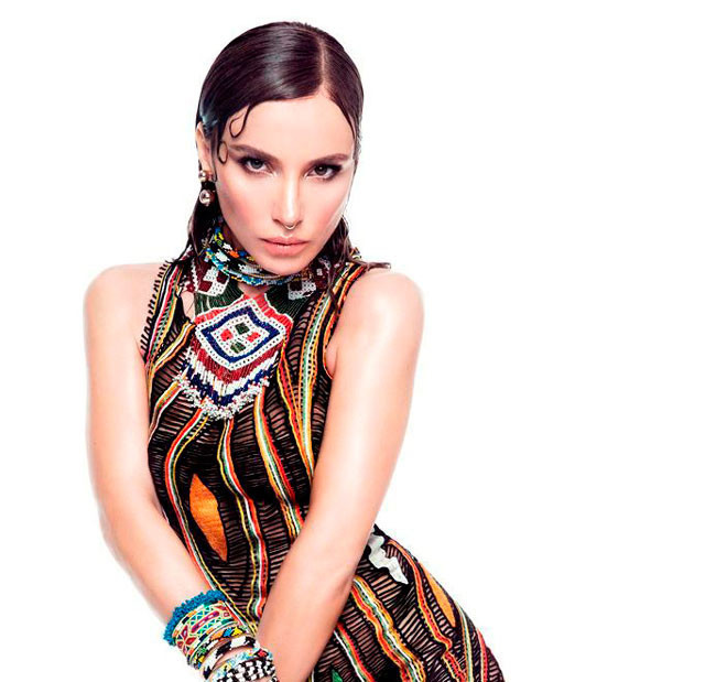 Adriana Lima şimdi de o Türk'ü takibe aldı - Resim: 3