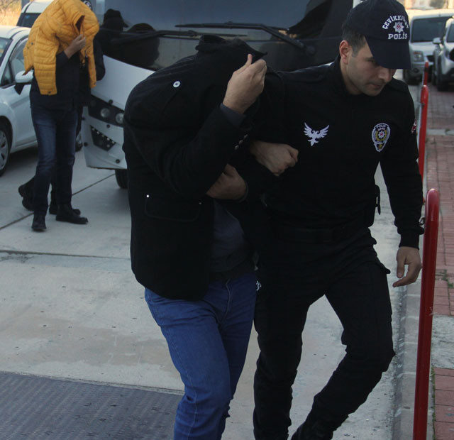 'Mutlu son' şifreli çete fuhuş sırasında yakalanmamak için bu yöntemi bulmuş! - Resim: 3