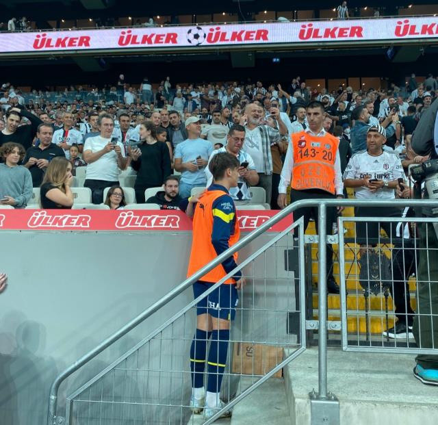Vodafone Park'ta Arda Güler'e yoğun ilgi! Tek tek fotoğraf çekildiler - Resim: 1