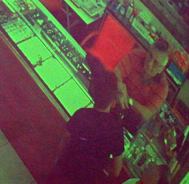 Soyguncuyu 'gel yemek ısmarlayım' diyerek ikna etti - Resim: 2