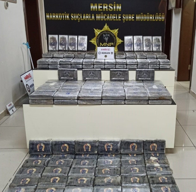 Mersin Limanı'nda 220 kilo kokain ele geçirildi - Resim: 0