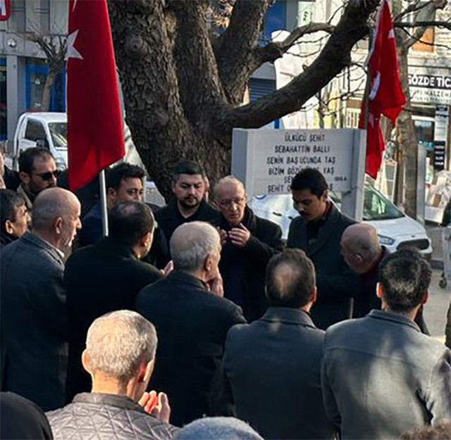 Muhsin Yazıcıoğlu'nun oğlu Furkan, Sinan Ateş'in ailesini ziyaret etti! - Resim: 2