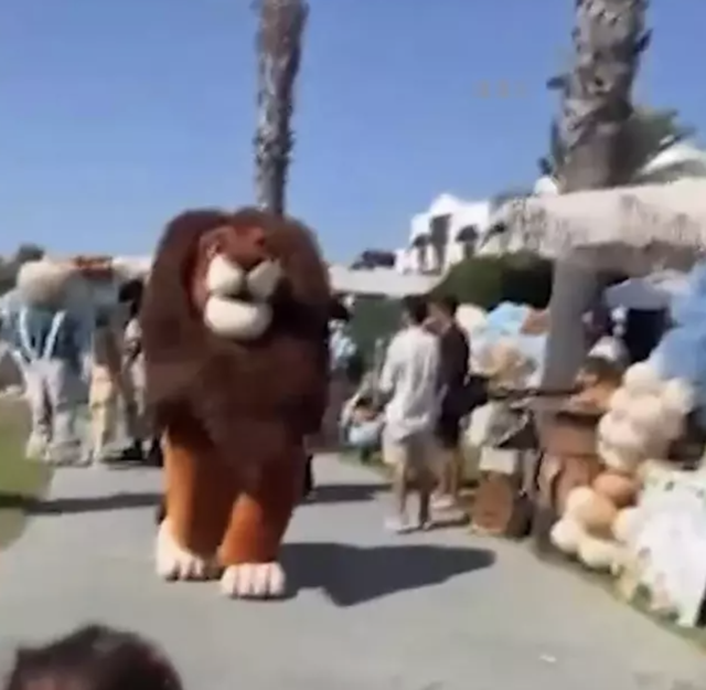 Hafize Gaye Erkan aylar sonra Bodrum'da ortaya çıktı! Lüks villadaki doğum günü partisi görüntülendi - Resim: 2