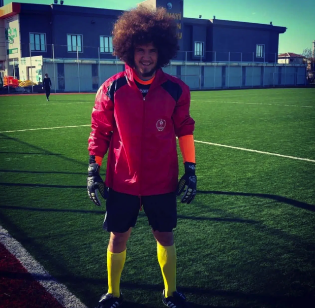 Antrenmanda fenalaşan futbolcu yaşamını yitirdi - Resim: 0