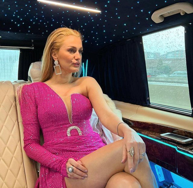 Güneşli havayı gören Tuğba Özay bikinisiyle ağacın üzerine uzandı 'Ben sadece aksesuarım' - Resim: 2