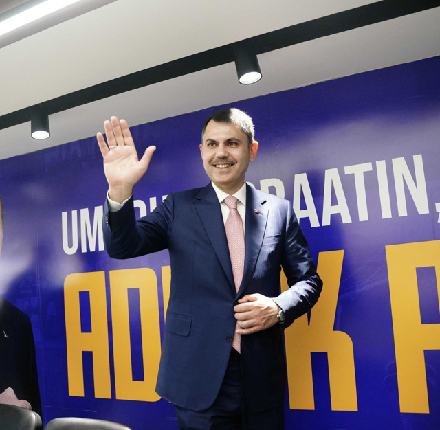 Gençlerin çay davetine Bakan Murat Kurum katıldı: "Sen bize Reis'in emanetisin" - Resim: 0