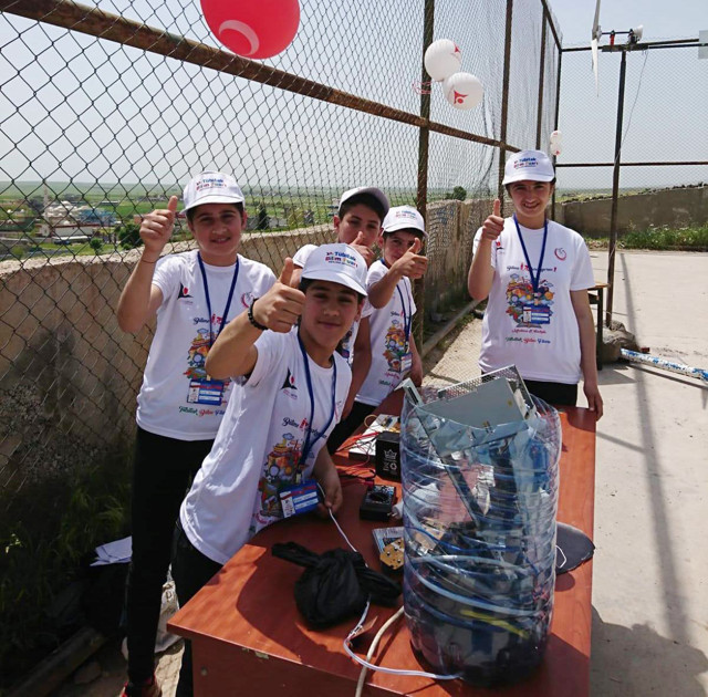 Şırnak’ta öğrenciler rüzgar türbininden elektrik üretti - Resim: 0