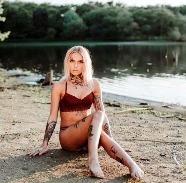 14'ünde tecavüze uğrayan model o haberi alınca görüntülü konuşamada canına kıydı - Resim: 2