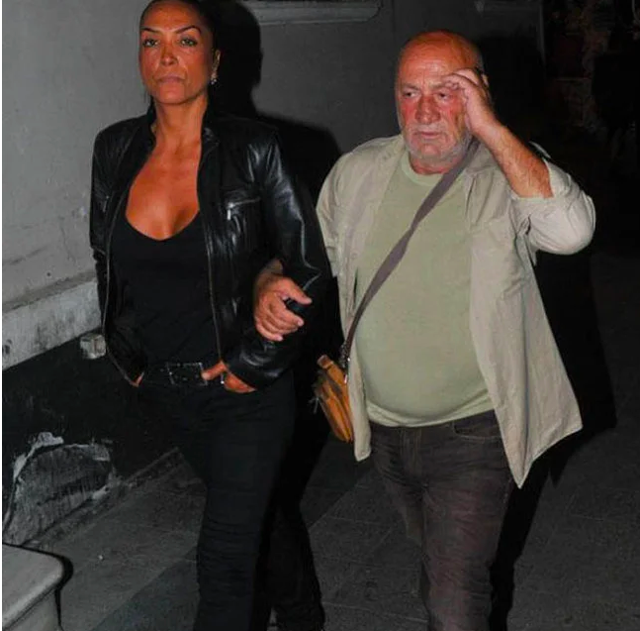 Ali Erkazan kaç yaşında aslen nereli evli mi eşi kimdir? - Resim: 0