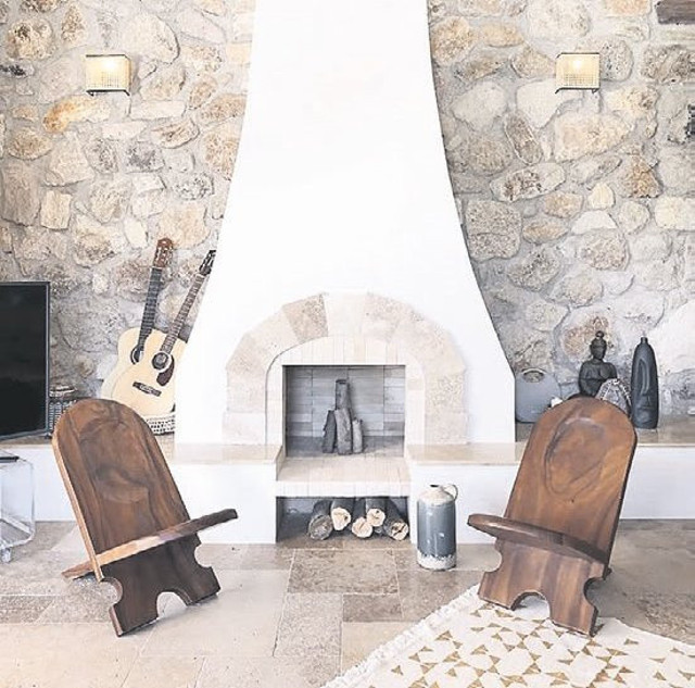 Zeynep Bastık'ın iç çamaşırsız pozu olay olmuştu, evinin değeri ise dudak uçuklattı! 'Yok artık daha neler' - Resim: 2