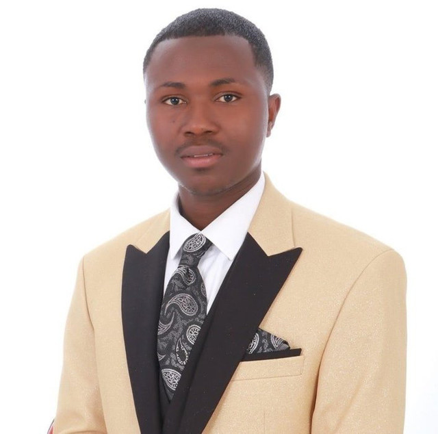 Tinder'daki Hollandalı işadamı sevgilisi Afrikalı öğrenci çıktı! Profesör kadın fena çarpıldı... - Resim: 3