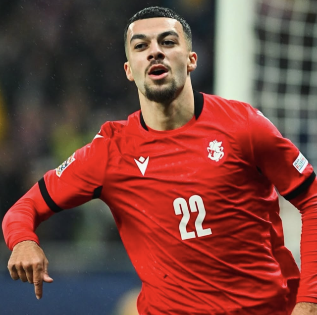 Galatasaray iki dünya yıldızıyla anlaşmaya vardı! Sinan Engin canlı yayında transferleri duyurdu - Resim: 1