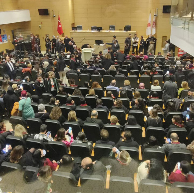 6 yaşındaki gelin skandalı davasında mahkeme 'kapalı duruşma' ve 'yayın yasağı' kararı verdi! - Resim: 0