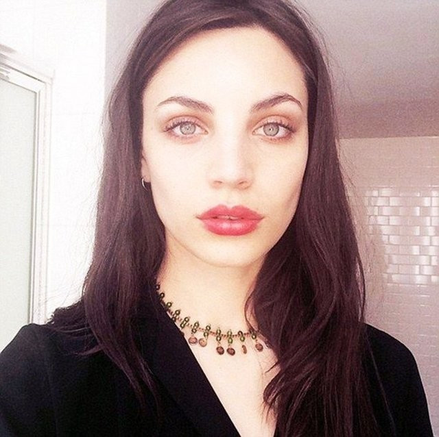 Ünlü oyuncuya benzerliği onu zengin etti! - Resim: 4