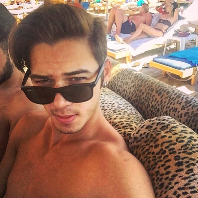 Hüsnü Çoban'ın oğlu  kızların sevgilisi oldu - Resim: 2