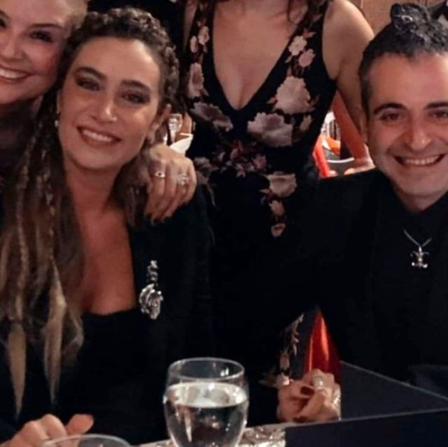 Sıla Gençoğlu'nun dudaklarına yapışan Hazer Amani aşka geldi! Görüntüler olay - Resim: 3