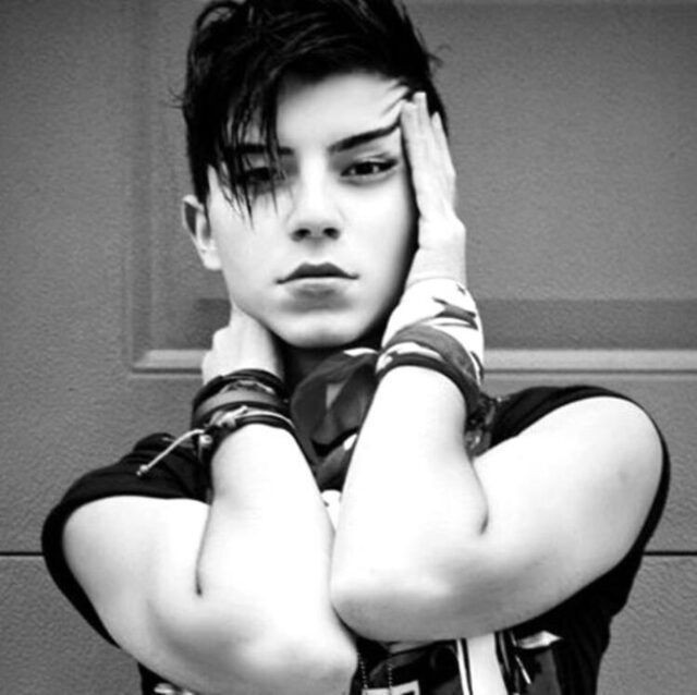 Futbolcuları ifşa eden Beren Güney cinsiyet değiştirdiğini itiraf etti eski hali olay - Resim: 3