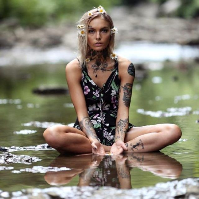 14'ünde tecavüze uğrayan model o haberi alınca görüntülü konuşamada canına kıydı - Resim: 1