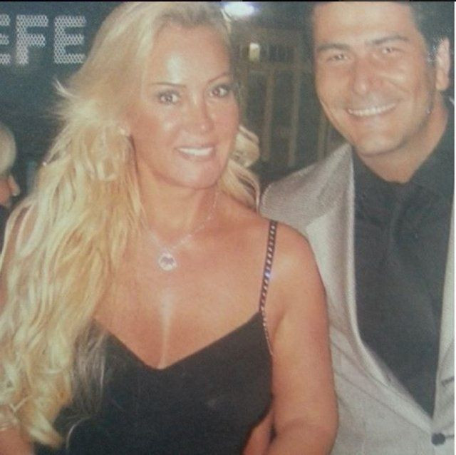 Pınar Altuğ Vatan Şaşmaz'ı bu fotoğrafla andı altına ise bakın neler yazdı - Resim: 3