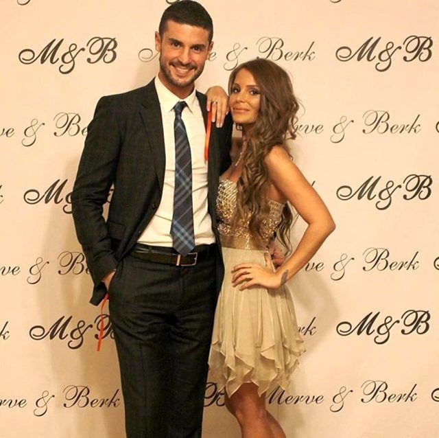 'Beni trans bireyle aldattı Berk Oktay' diyen Merve Şarapçıoğlu'ndan yeni olay iddialar - Resim: 1