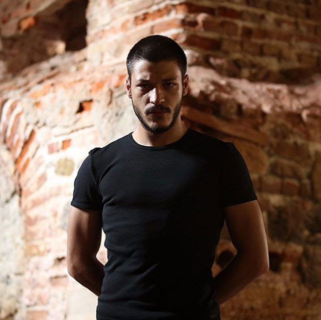 Çukur'un yakışıklısı Kubilay Aka sırılsıklam aşık! Sosyal medyadan romantik sözler - Resim: 3