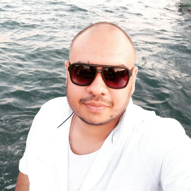 Akıl almaz olay! Apartman boşluğundan evine girmek isterken öldü - Resim: 0