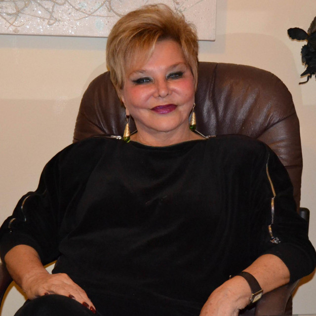 Selin Karacehennem kimdir kaç yaşında evli mi eşi kimdir? - Resim: 1