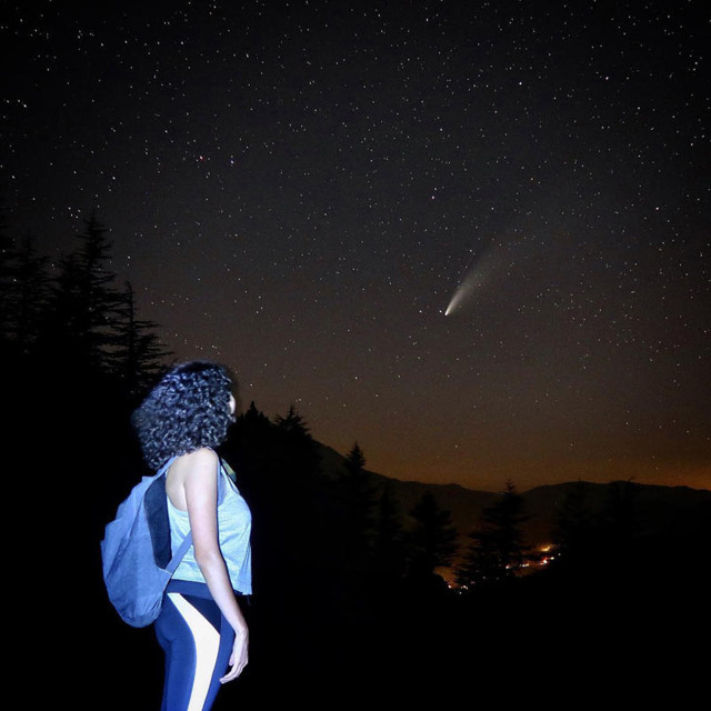 6 bin 800 yılda bir görülen kuyruklu yıldız fotoğraflandı - Resim: 0