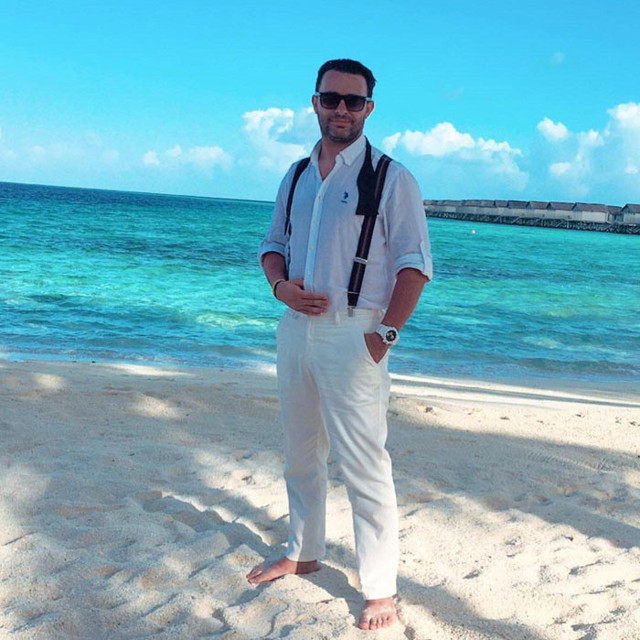 Menemen'de tutuklanan İYİ Parti'li Çama, 'asgari ücretliyim' dedi Maldivler'de fotoğrafları çıktı - Resim: 0