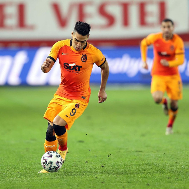 Falcao, Galatasaray'ı sildi emlak şirketlerini takibe aldı - Resim: 0