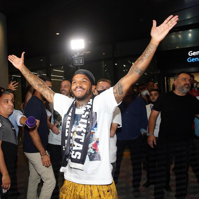 Beşiktaş'ın transferi Valentina Rosier İstanbul'da - Resim: 0