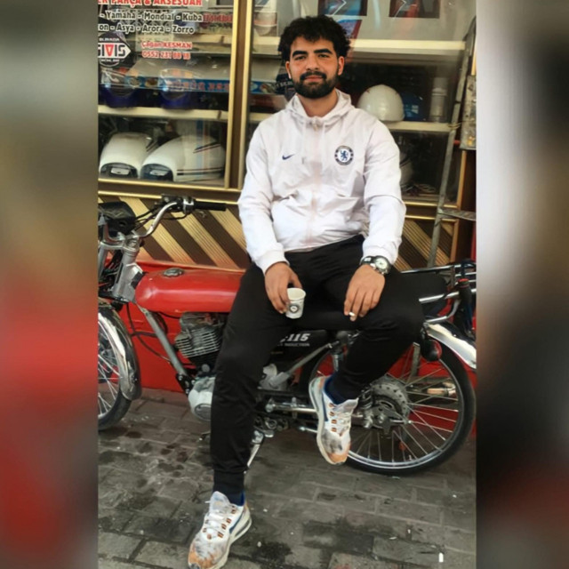 Mersin'de bir 'delikanlı' yan baktın kavgasında 2 genci öldürdü - Resim: 0