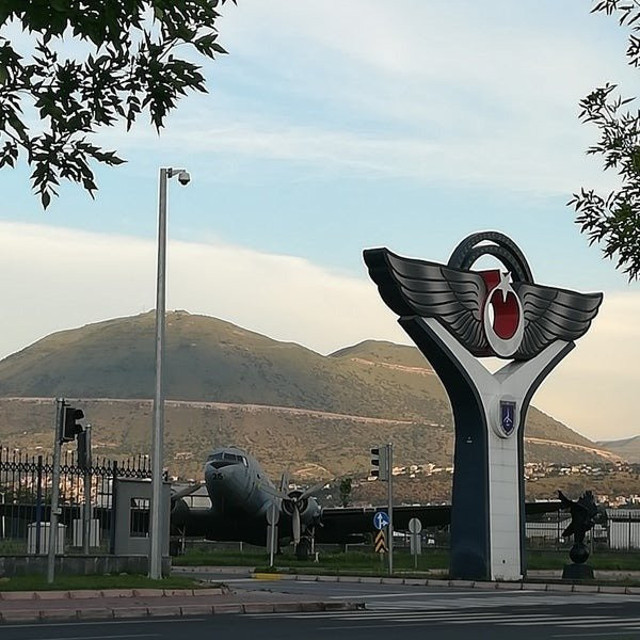 Albay İlhan Coşkun subay ve astsubaylara başörtü takmayı yasakladı! 28 Şubat ruhu hortladı - Resim: 0