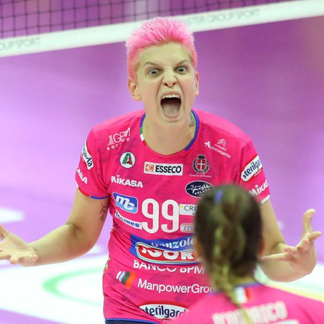 Ebrar Karakurt'un eski sevgilisi İmge Amsterdam sokaklarında aşka geldi! Dudak dudağa paylaşımı olay oldu! - Resim: 4