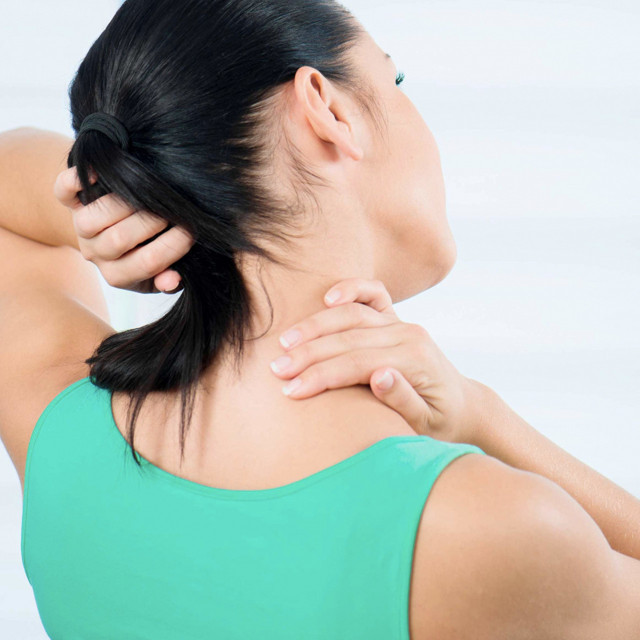 Saçını kurutmadan Islak saçla uyuyanlar aman bu hataya düşmeyin! - Resim: 1