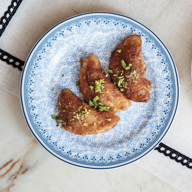 Bu lezzeti yemek için Antep'e gitmeye gerek yok ustasından nam-ı diğer yassı kadayıf tarifi - Resim: 1