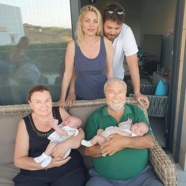 Seray Sever'in ikiz bebekleri büyüdü yeni pozlar geldi! - Resim: 2